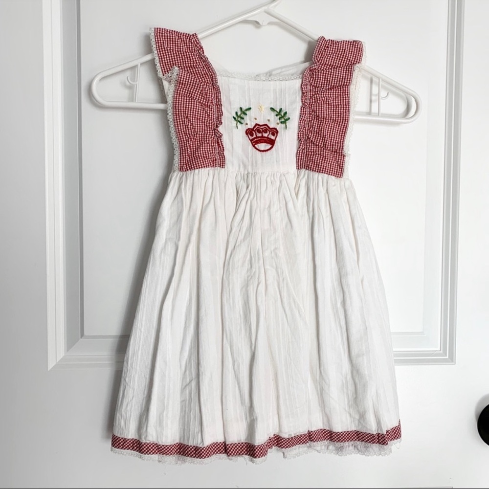 EUC WDW A KING IS BORN DRESS